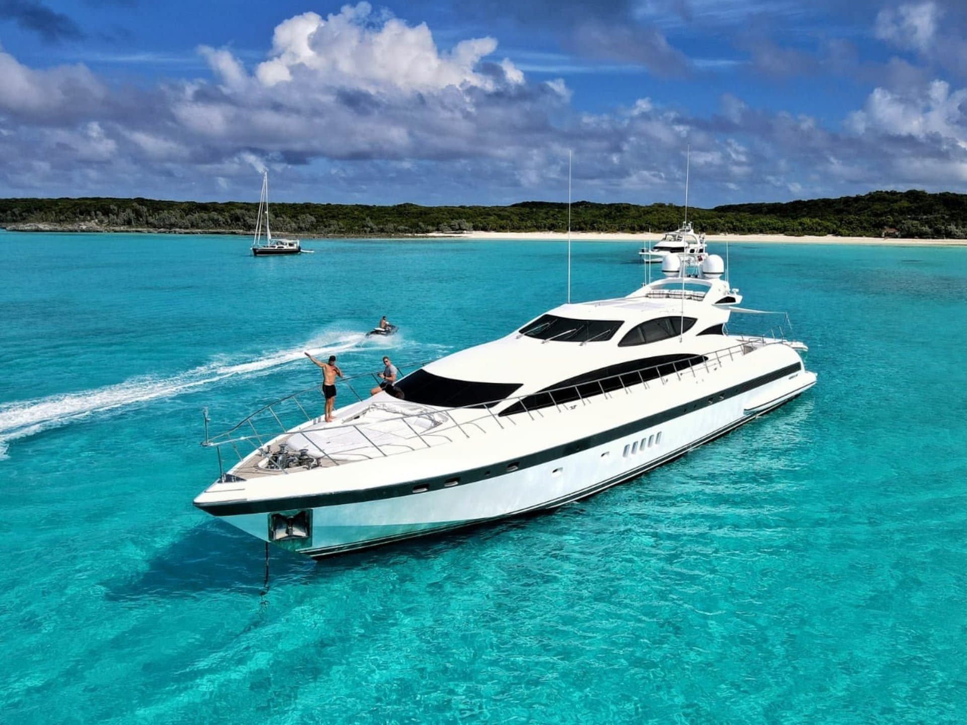 Small Yacht